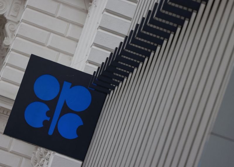 noticiaspuertosantacruz.com.ar - Imagen extraida de: https://finance.yahoo.com/news/opec-likely-proceed-planned-output-130315423.html