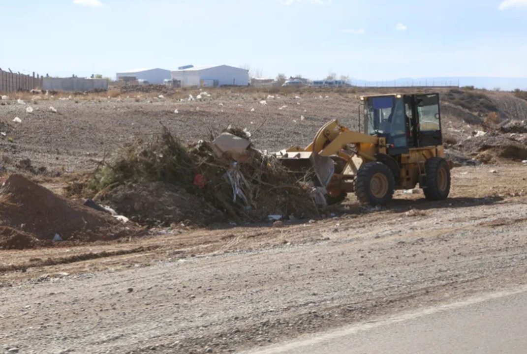 noticiaspuertosantacruz.com.ar - Imagen extraida de: https://adnsur.com.ar/sociedad/podran-multar-con-hasta-un-millon-de-pesos-a-quienes-tiren-basura-en-las-calles-de-neuquen_a66c9c925a9b6df76da8d7d91