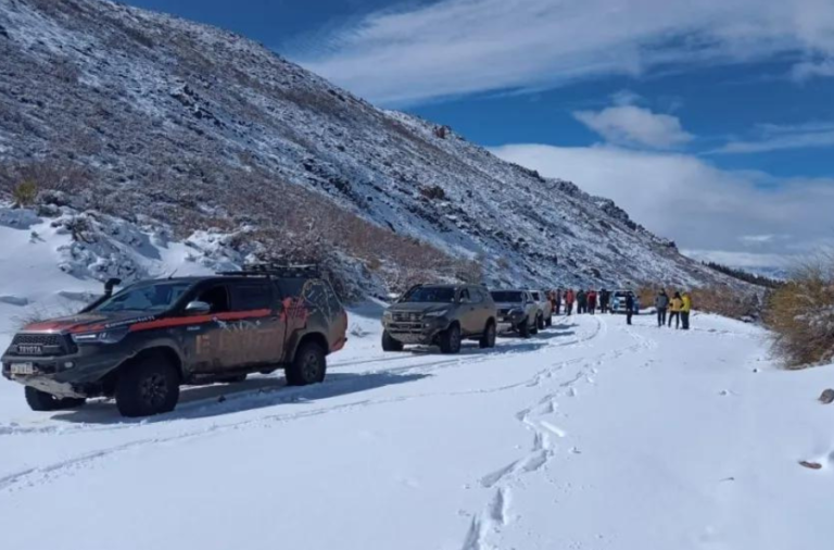 noticiaspuertosantacruz.com.ar - Imagen extraida de: https://elrompehielos.com.ar/22-camionetas-4x4-ingresaron-a-un-area-natural-protegida-guia-y-participantes-multados