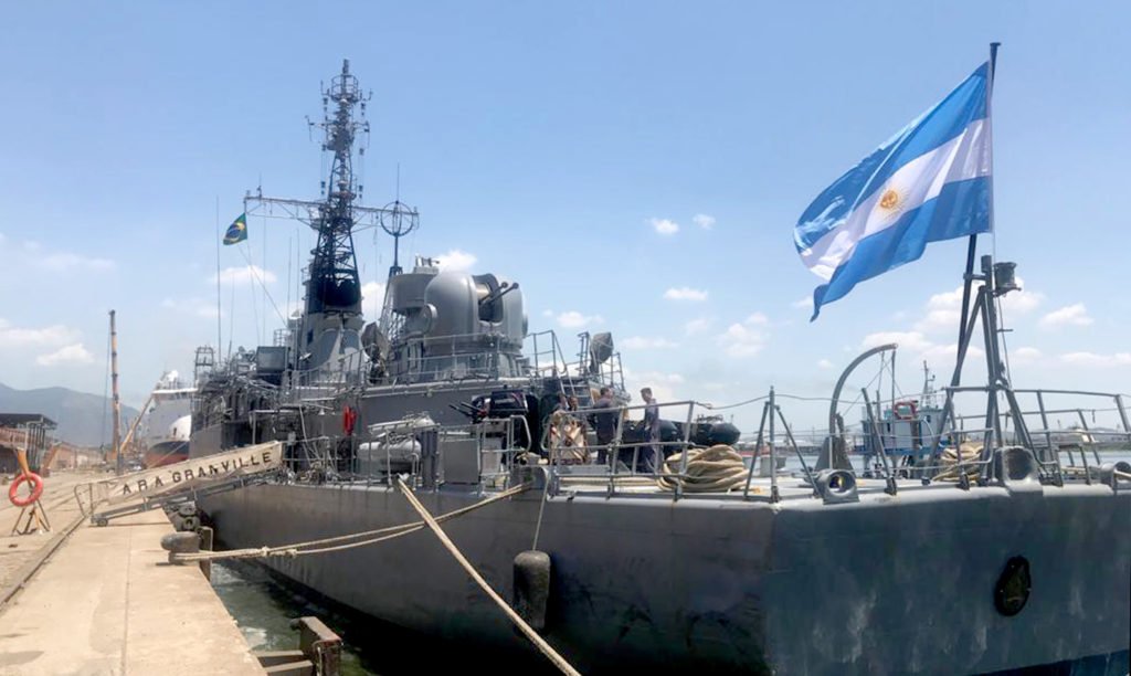 noticiaspuertosantacruz.com.ar - Imagen extraida de: https://pescare.com.ar/base-naval-mar-del-plata-ceremonia-de-arrio-definitivo-en-corbeta-ara-granville/