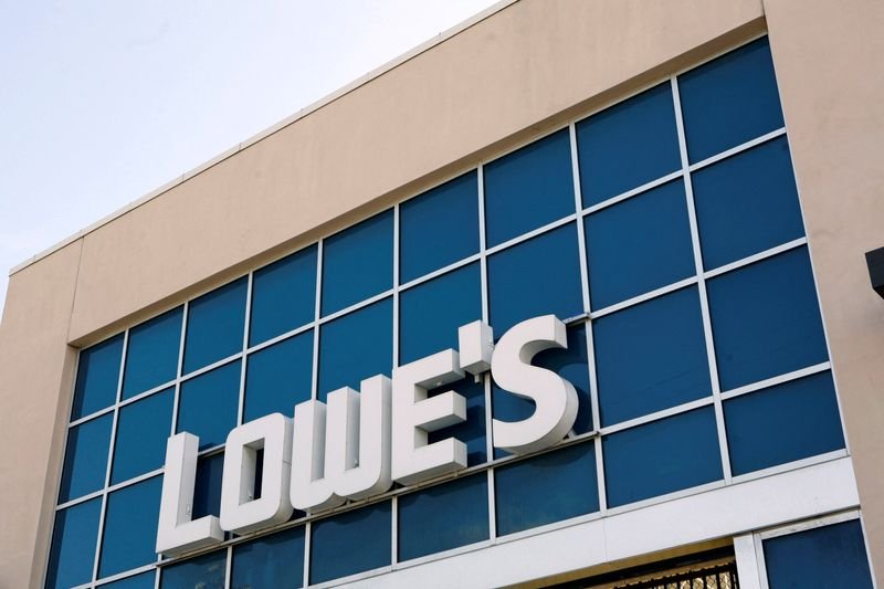 noticiaspuertosantacruz.com.ar - Imagen extraida de: https://finance.yahoo.com/news/home-improvement-retailer-lowes-latest-220324171.html