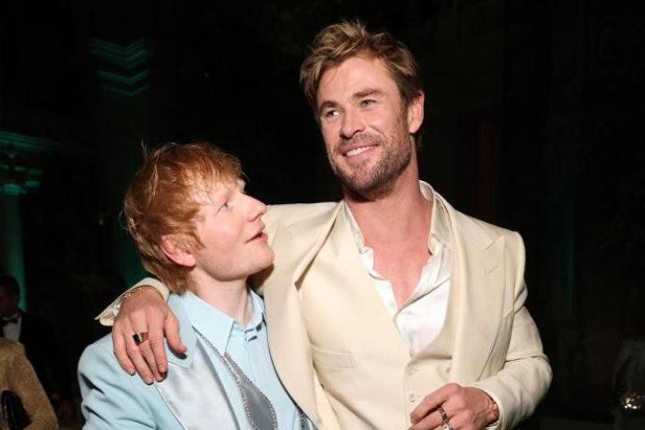 noticiaspuertosantacruz.com.ar - Imagen extraida de: https://www.huffingtonpost.es//life/cultura/ed-sheeran-ficha-noche-chris-hemsworth-bateria.html