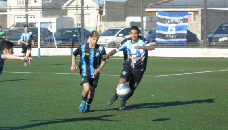 noticiaspuertosantacruz.com.ar - Imagen extraida de: https://www.tiemposur.com.ar/deporte/veinte-equipos-van-a-jugar-el-torneo-de-transicion-de-primera-c