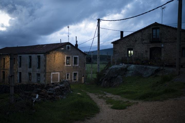 noticiaspuertosantacruz.com.ar - Imagen extraida de: https://www.huffingtonpost.es//life/consumo/tras-susto-pueblo-descubre-gran-truco-evitar-okupas-segundas-residencias.html