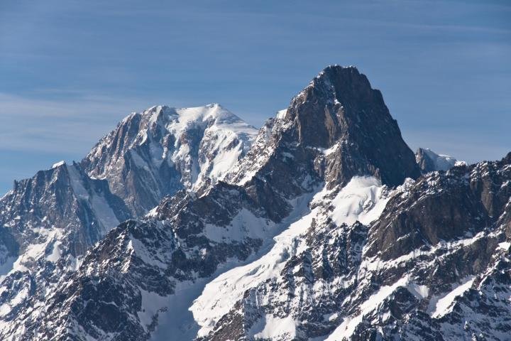 noticiaspuertosantacruz.com.ar - Imagen extraida de: https://www.huffingtonpost.es//sociedad/dos-alpinistas-espanoles-mueren-cima-mont-blanc.html