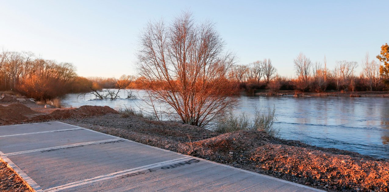 noticiaspuertosantacruz.com.ar - Imagen extraida de: https://www.construar.com.ar/2024/08/efensa-costanera-rio-neuquen-sector-1-c/