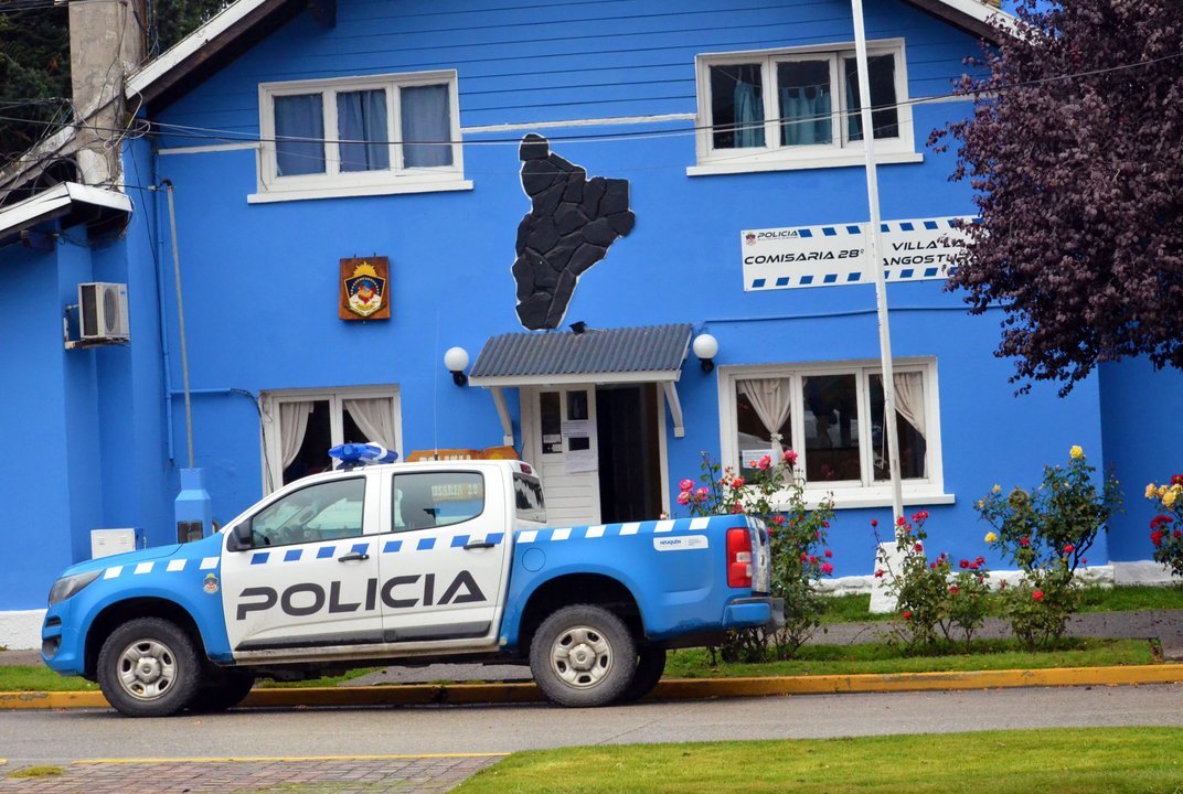 noticiaspuertosantacruz.com.ar - Imagen extraida de: https://adnsur.com.ar/policiales---judiciales/una-mujer-mato-a-su-pareja-luego-de-que-el-hombre-intentara-asesinarla-en-villa-la-angostura_a66f0099cd058d63415065884