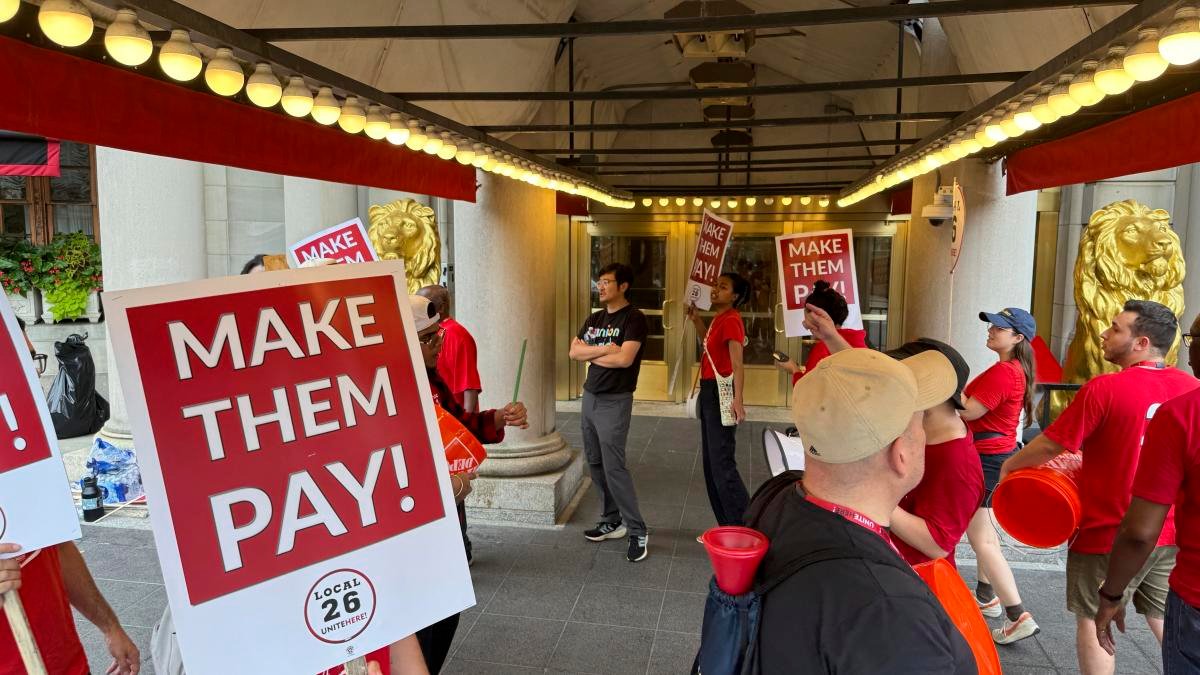 noticiaspuertosantacruz.com.ar - Imagen extraida de: https://finance.yahoo.com/news/thousands-us-hotel-workers-strike-151741946.html