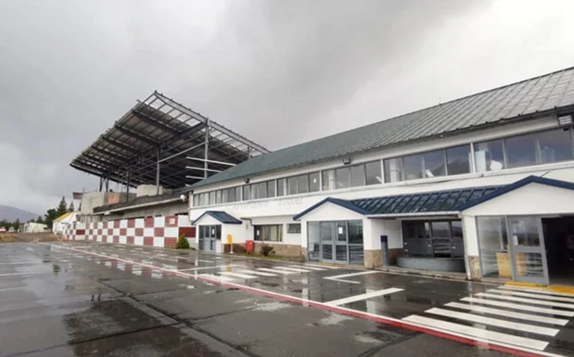 noticiaspuertosantacruz.com.ar - Imagen extraida de: https://adnsur.com.ar/sociedad/en-enero-se-reactivaran-las-obras-en-el-aeropuerto-de-esquel_a66d8f597abd6f22da5fdc1bb