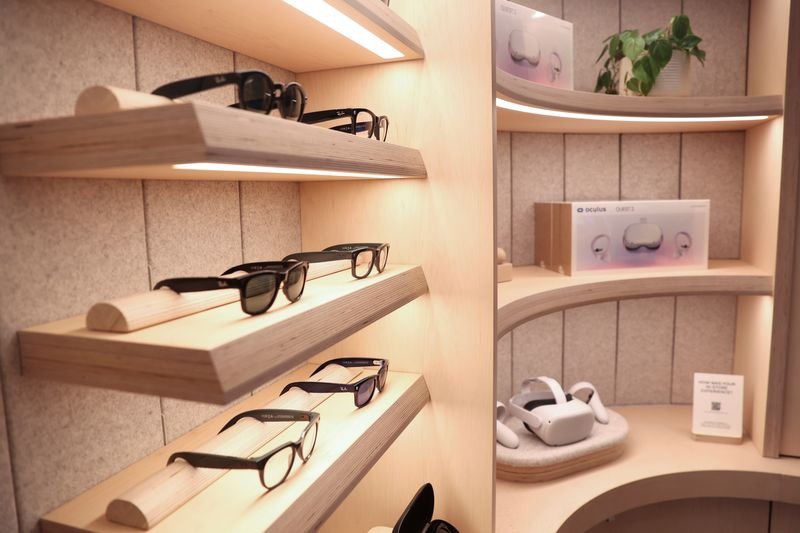 noticiaspuertosantacruz.com.ar - Imagen extraida de: https://finance.yahoo.com/news/essilorluxottica-expands-smart-glasses-partnership-055145536.html