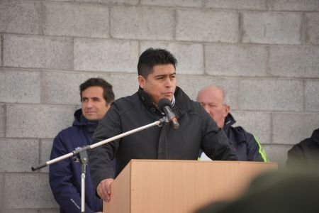 noticiaspuertosantacruz.com.ar - Imagen extraida de: https://noticias.santacruz.gob.ar/gestion/gobierno/item/31344-vidal-hoy-comenzamos-a-cumplir-con-un-resarcimiento-historico-para-las-comunidades-de-jaramillo-y-fitz-roy