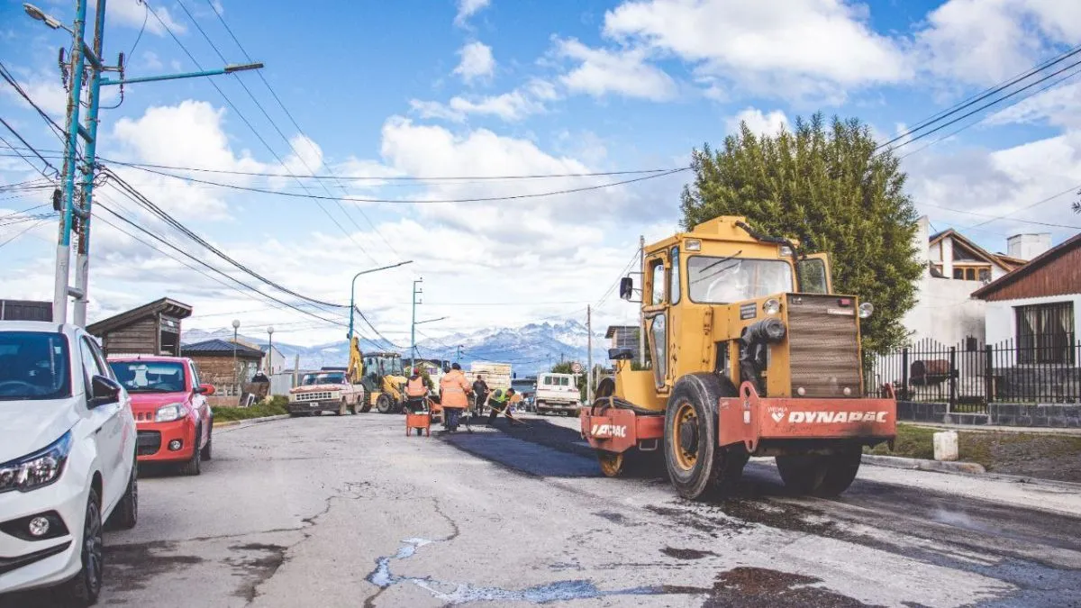 noticiaspuertosantacruz.com.ar - Imagen extraida de: https://www.construar.com.ar/2024/09/ushuaia-apertura-de-ofertas-de-licitacion-pubica-para-la-repavimentacion-de-calles-de-la-ciudad/