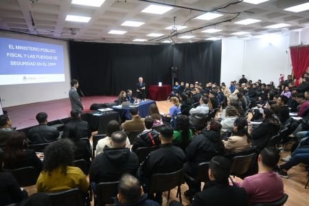 noticiaspuertosantacruz.com.ar - Imagen extraida de: https://noticias.santacruz.gob.ar/gestion/ministerio-de-seguridad/item/31555-mas-capacitaciones-mas-seguridad-brindaron-cursos-para-el-personal-de-las-fuerzas-de-seguridad-de-la-provincia