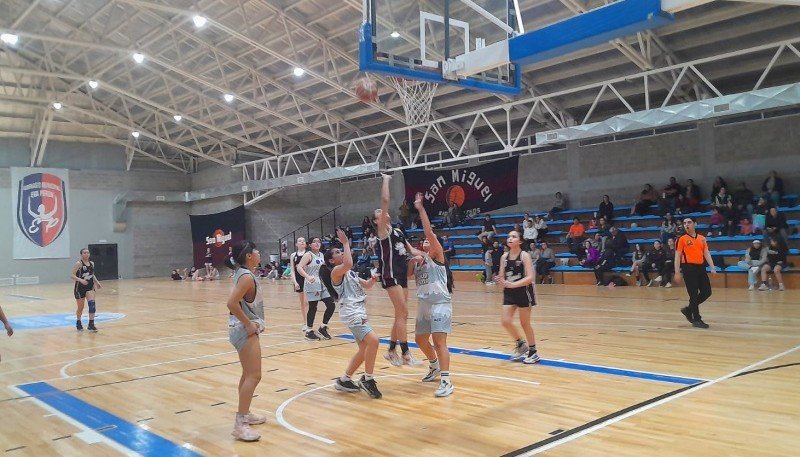 noticiaspuertosantacruz.com.ar - Imagen extraida de: https://www.tiemposur.com.ar/deporte/las-chicas-de-san-miguel-e-hispano-americano-completaron-la-fase-regular