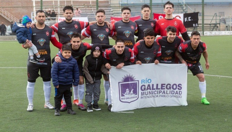 noticiaspuertosantacruz.com.ar - Imagen extraida de: https://www.tiemposur.com.ar/deporte/escorpion-fc-goleo-a-hispano-americano-en-el-pendiente-de-la-tercera-fecha