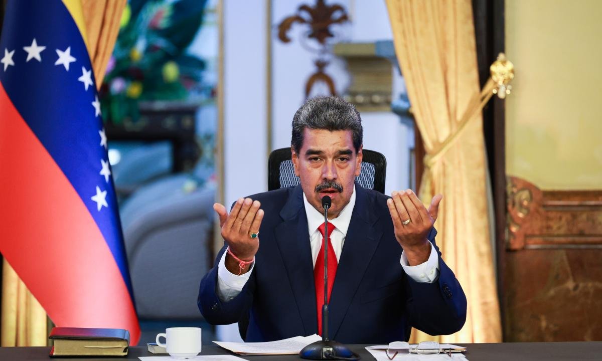 noticiaspuertosantacruz.com.ar - Imagen extraida de: https://www.huffingtonpost.es//global/maduro-adelanta-octubre-navidad-venezuela-gracias-buenas-perspectivas-economicas-agosto.html