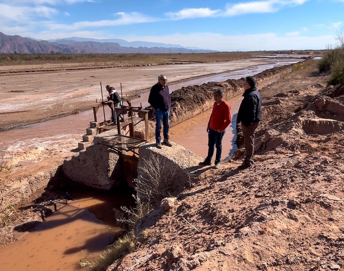 noticiaspuertosantacruz.com.ar - Imagen extraida de: https://elconstructor.com/invierten-en-obras-para-mitigar-la-emergencia-hidrica-en-la-rioja/