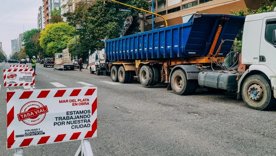 noticiaspuertosantacruz.com.ar - Imagen extraida de: https://www.construar.com.ar/2024/10/reparacion-de-12-mil-metros-cuadrados-de-pavimentos-de-hormigon/