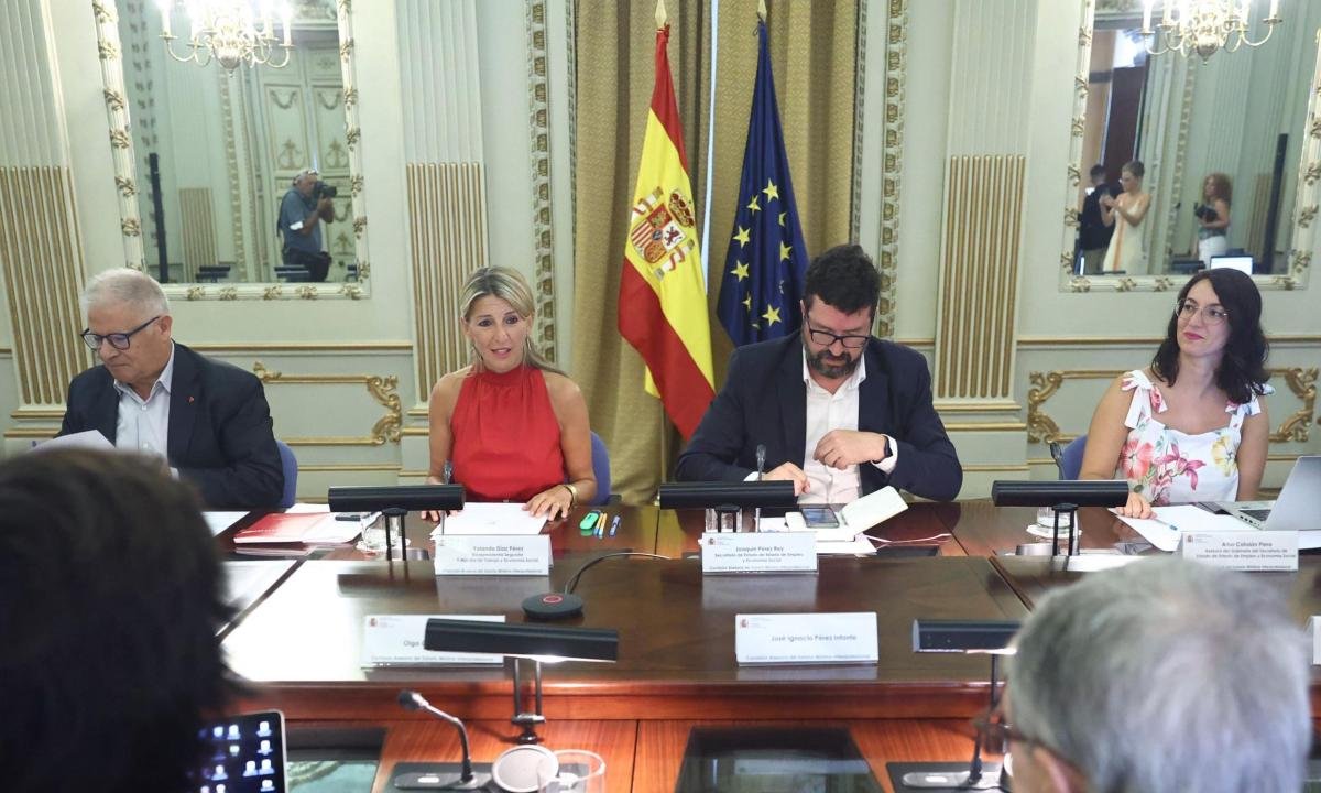 noticiaspuertosantacruz.com.ar - Imagen extraida de: https://www.huffingtonpost.es//politica/trabajo-plantea-bonificar-conversion-empleo-parcial-completo-rebaja-jornada.html