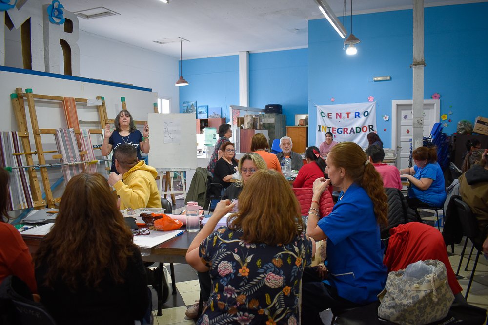 noticiaspuertosantacruz.com.ar - Imagen extraida de: https://www.riogallegos.gob.ar/noticias/gran-participacion-en-el-seminario-retrato-de-mujer/