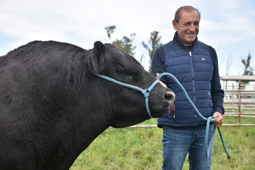 noticiaspuertosantacruz.com.ar - Imagen extraida de: https://news.agrofy.com.ar/noticia/211054/rioja-expropio-campo-ramon-diaz-casi-5000-hectareas-y-gobierno-milei-respaldo