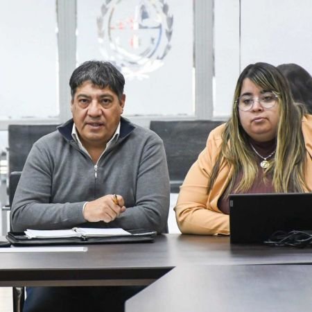 Reglamentos portuarios reforzados en Puerto Deseado tras conflictos laborales