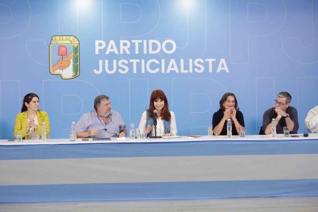 Cristina fortalece el PJ Nacional ante el desafío de Kicillof